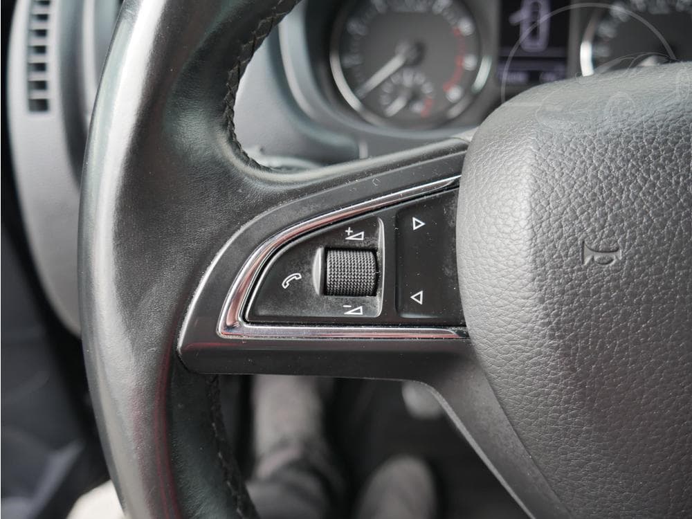 2014 Škoda FABIA - 12