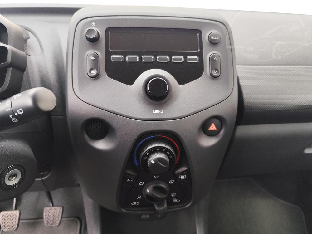 2020 Toyota AYGO - 11