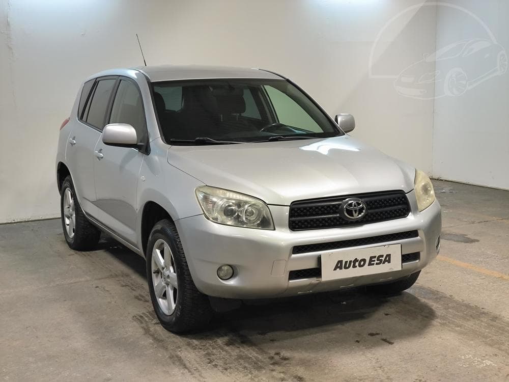Toyota RAV4 2.0 i