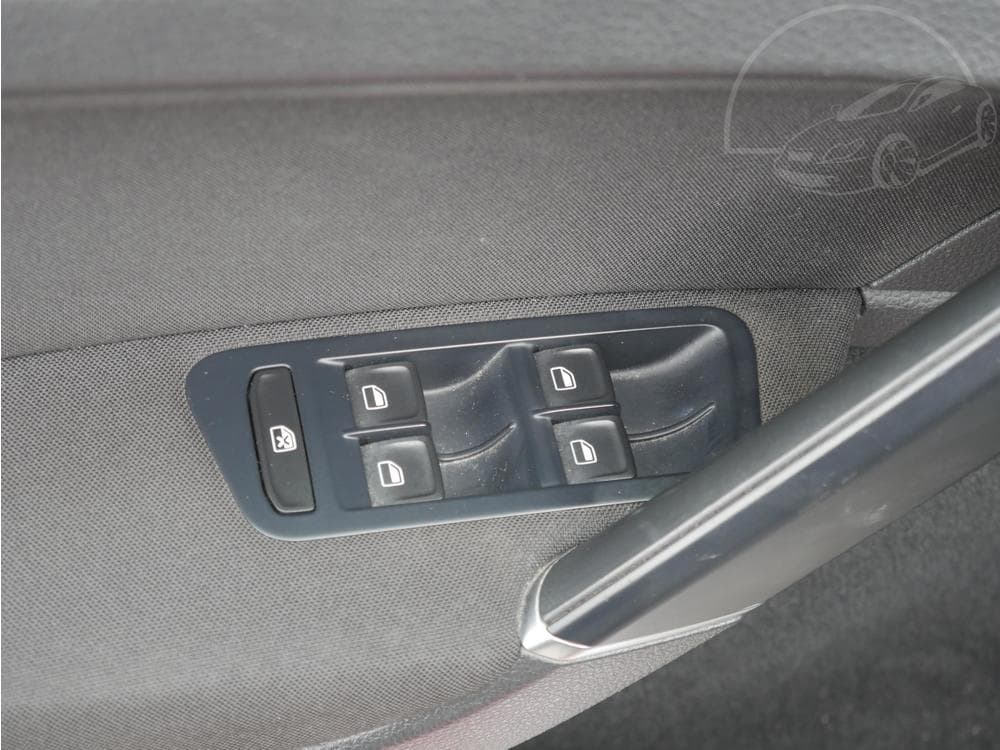 2014 Volkswagen GOLF - 11