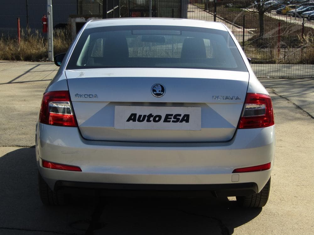 2015 Škoda OCTAVIA - 17