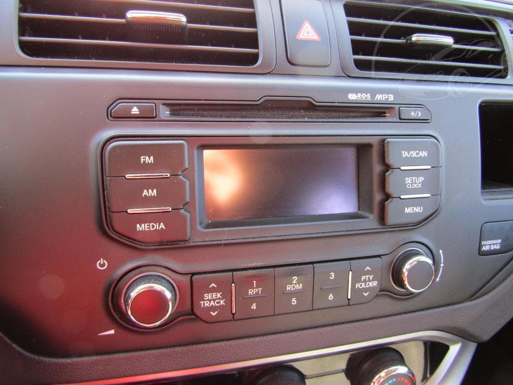 2012 Kia RIO - 11