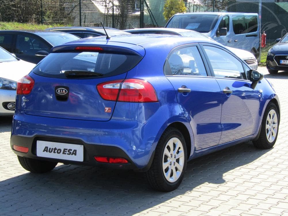 2012 Kia RIO - 6