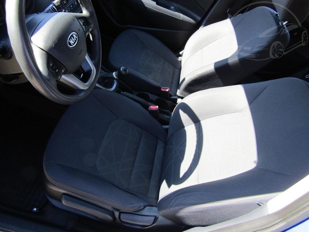 2012 Kia RIO - 9