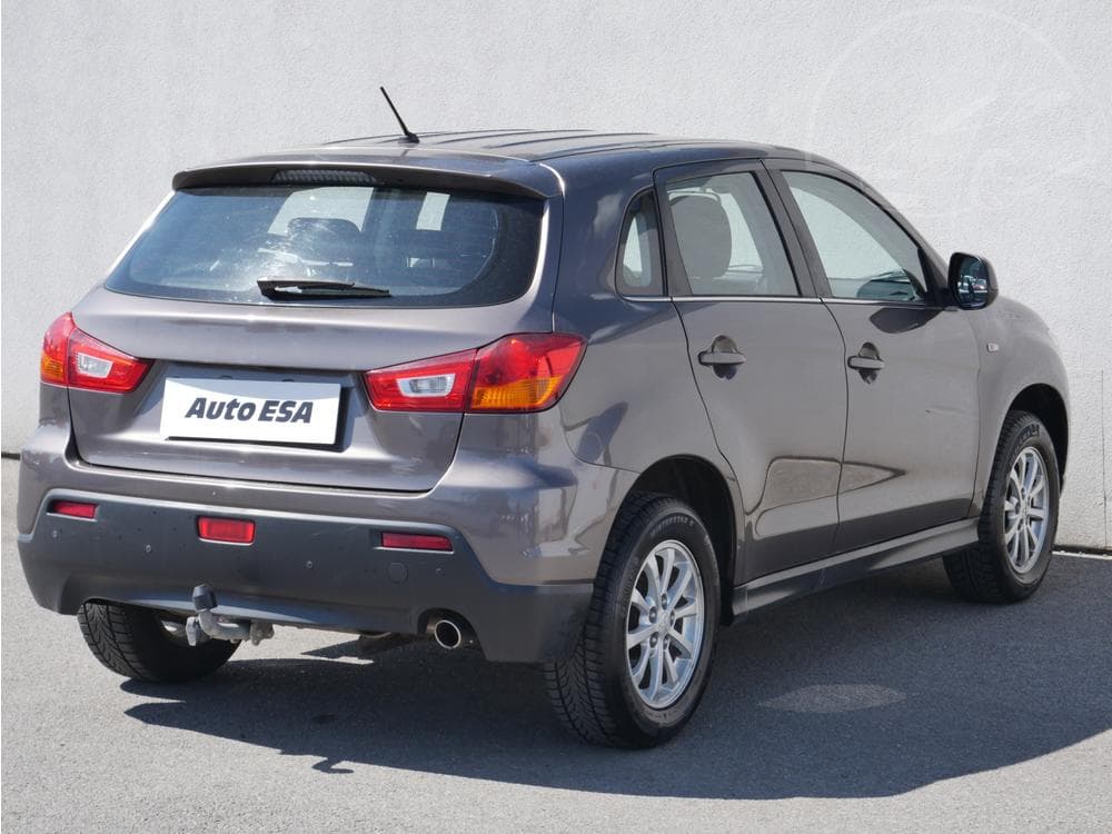 2012 Mitsubishi ASX - 7