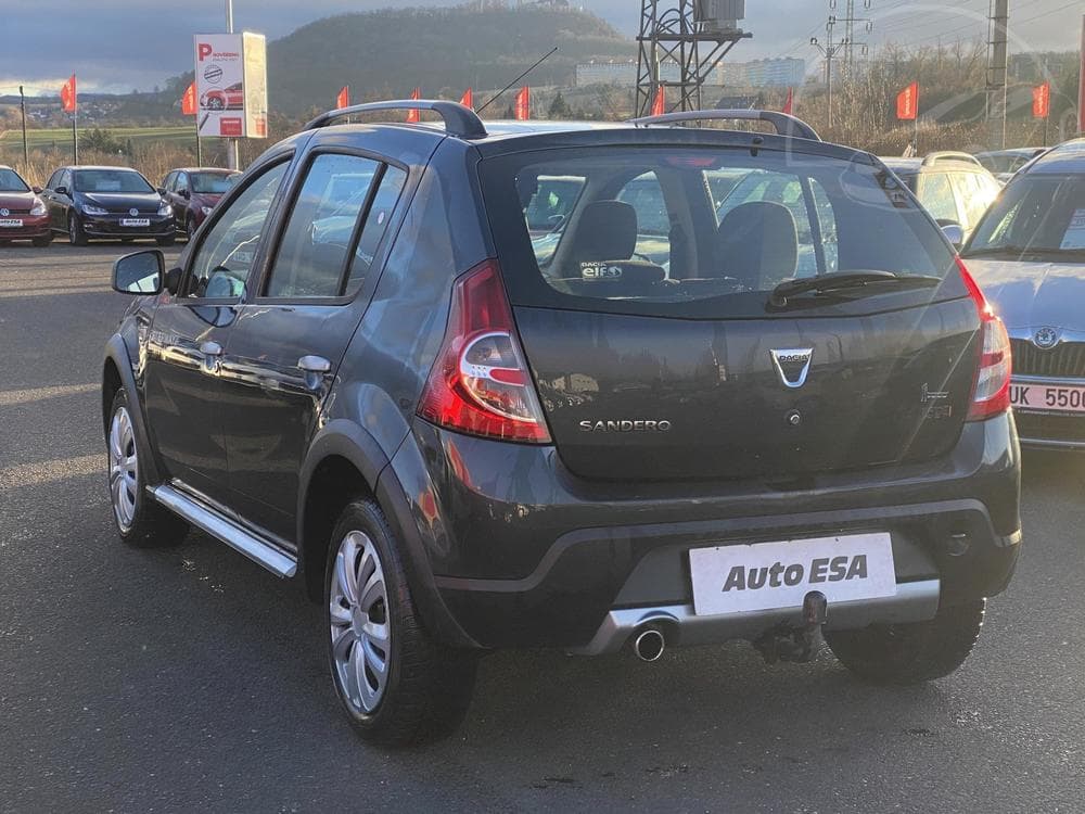 2011 Dacia SANDERO - 4