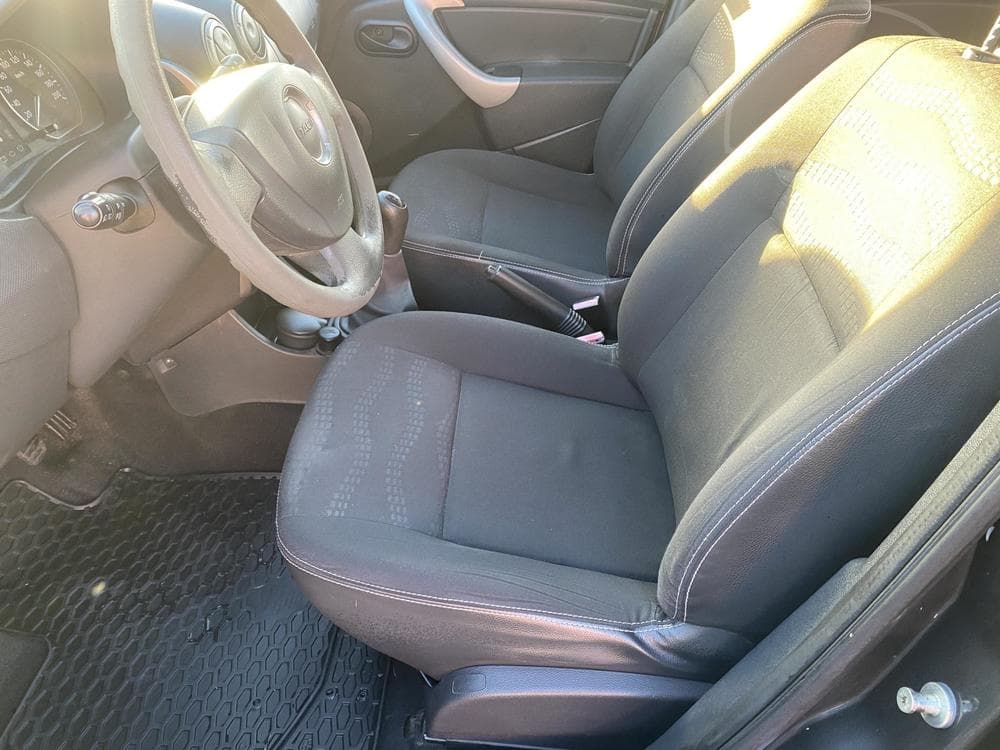 2011 Dacia SANDERO - 9