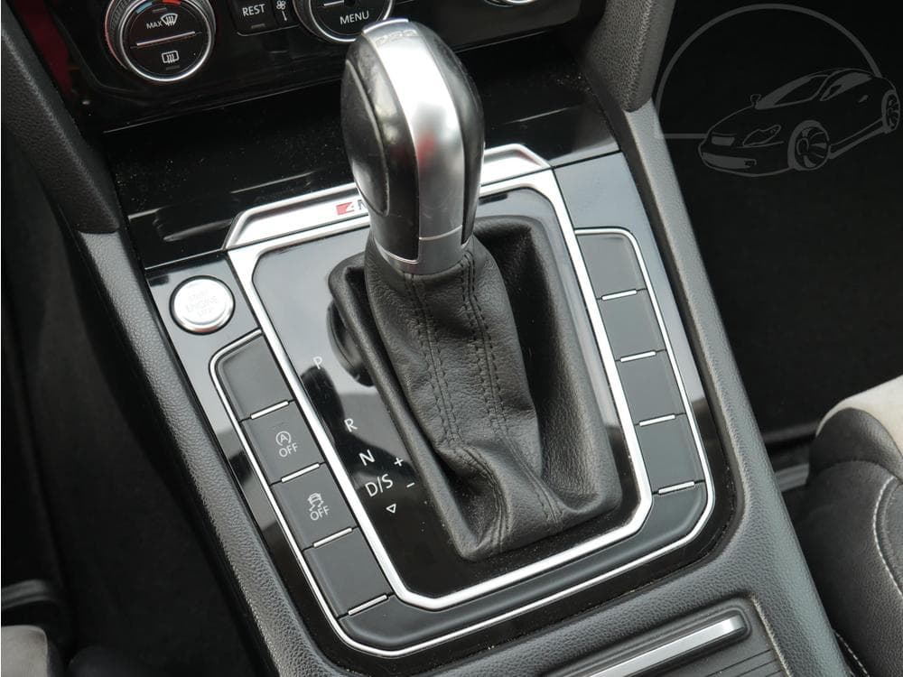 2016 Volkswagen PASSAT - 43