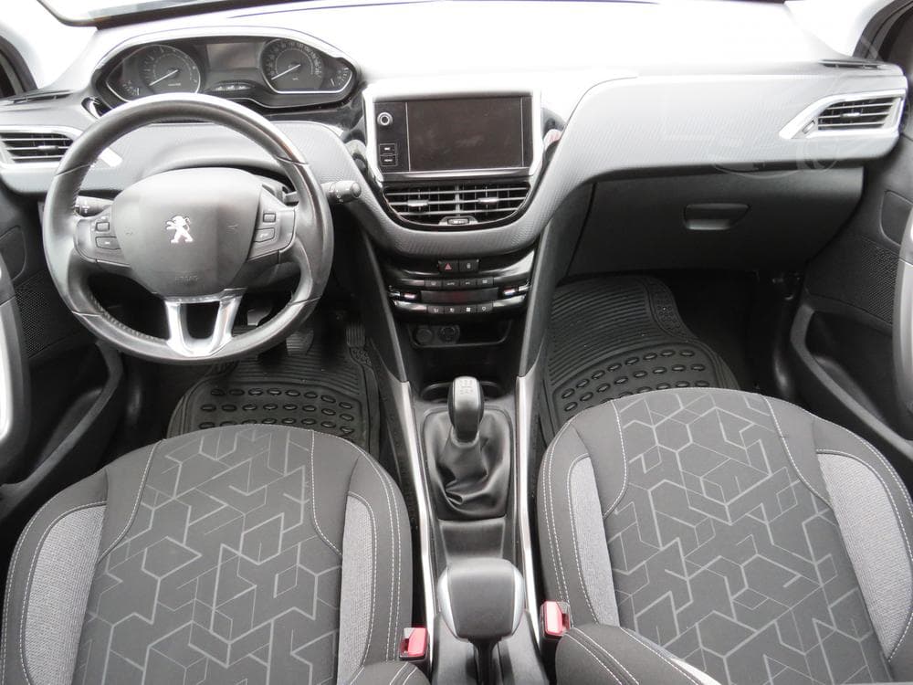 2017 Peugeot 2008 - 8