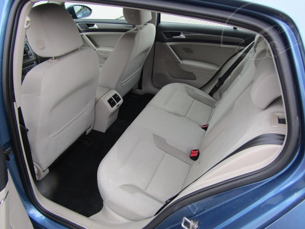2013 Volkswagen GOLF - 10