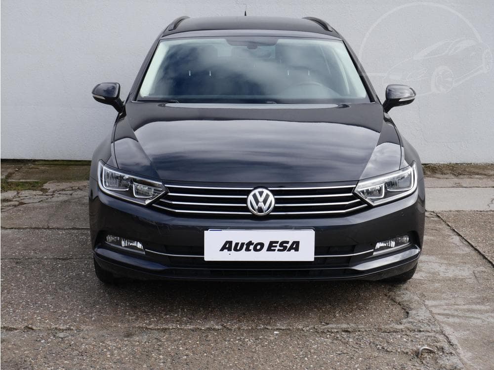 2017 Volkswagen PASSAT - 4