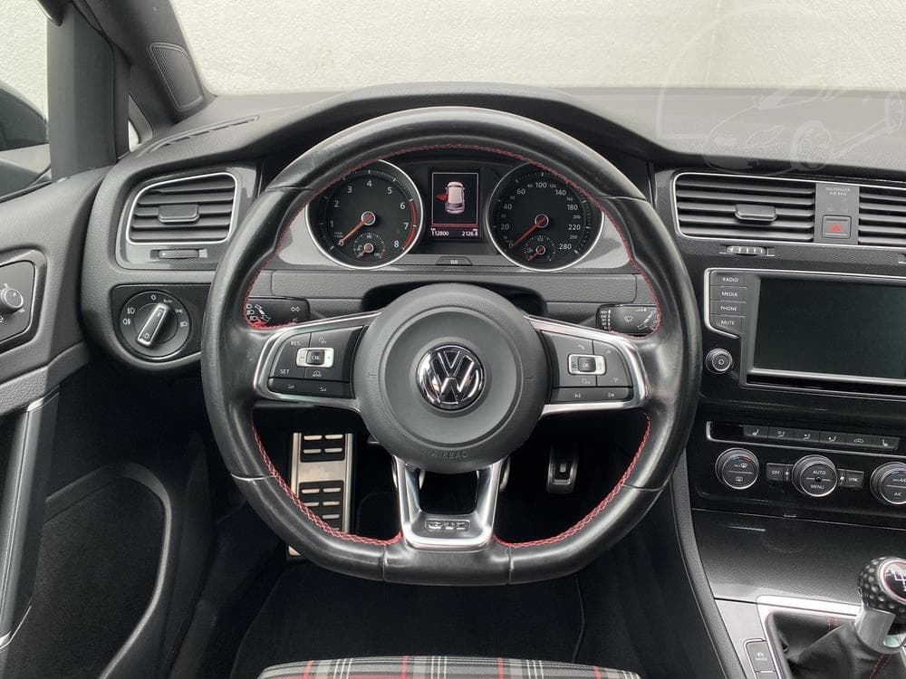 2016 Volkswagen GOLF - 21