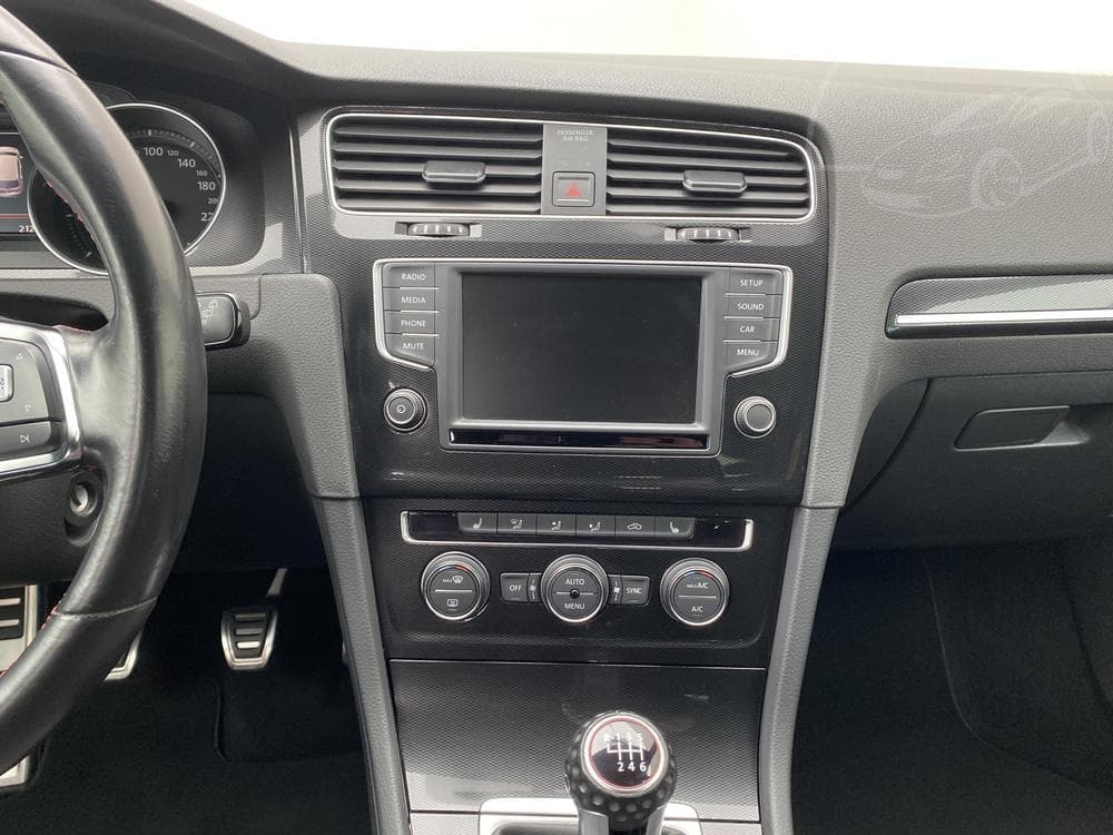 2016 Volkswagen GOLF - 23