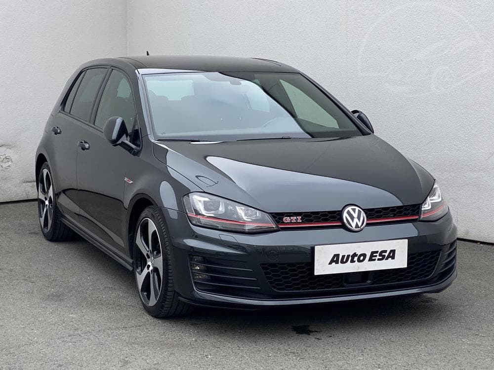 2016 Volkswagen GOLF