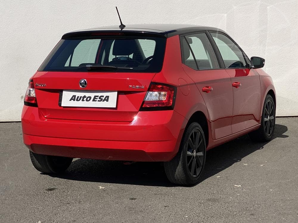 2015 Škoda FABIA - 7