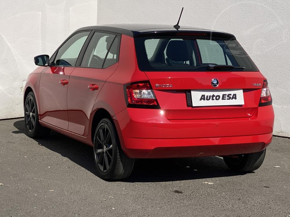 2015 Škoda FABIA - 11