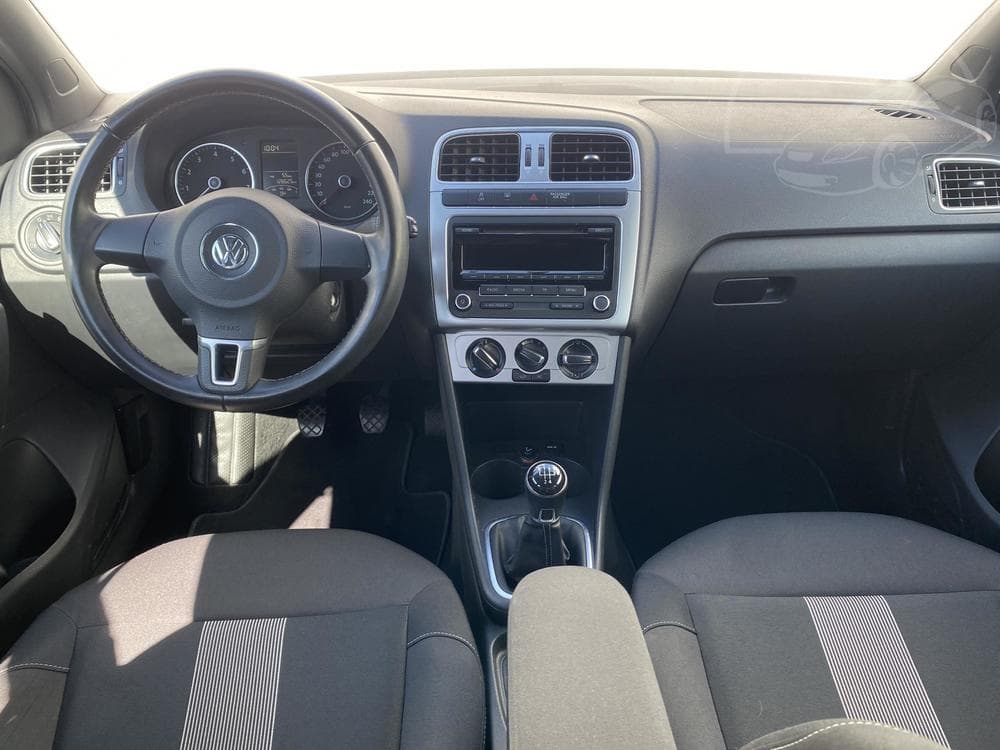 2014 Volkswagen POLO - 8