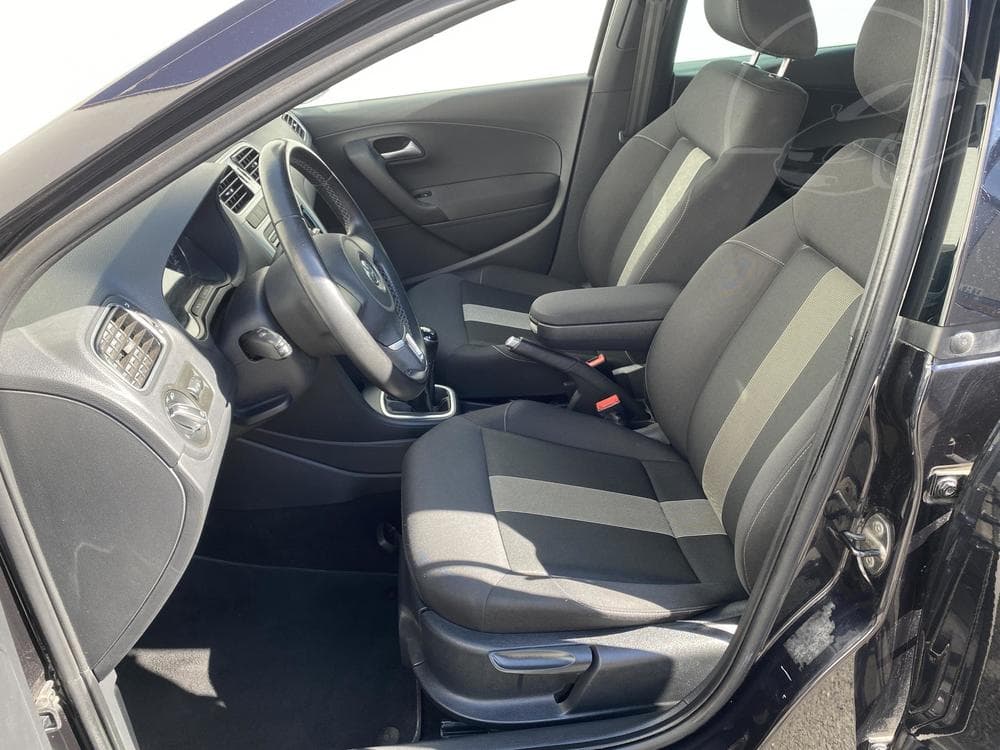 2014 Volkswagen POLO - 9