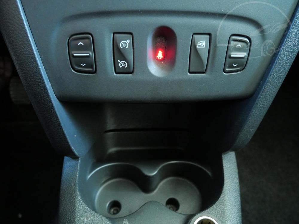 2016 Dacia SANDERO - 16