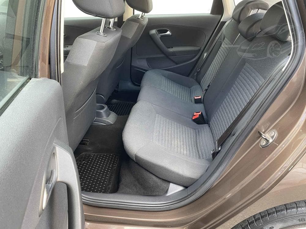 2012 Volkswagen POLO - 10