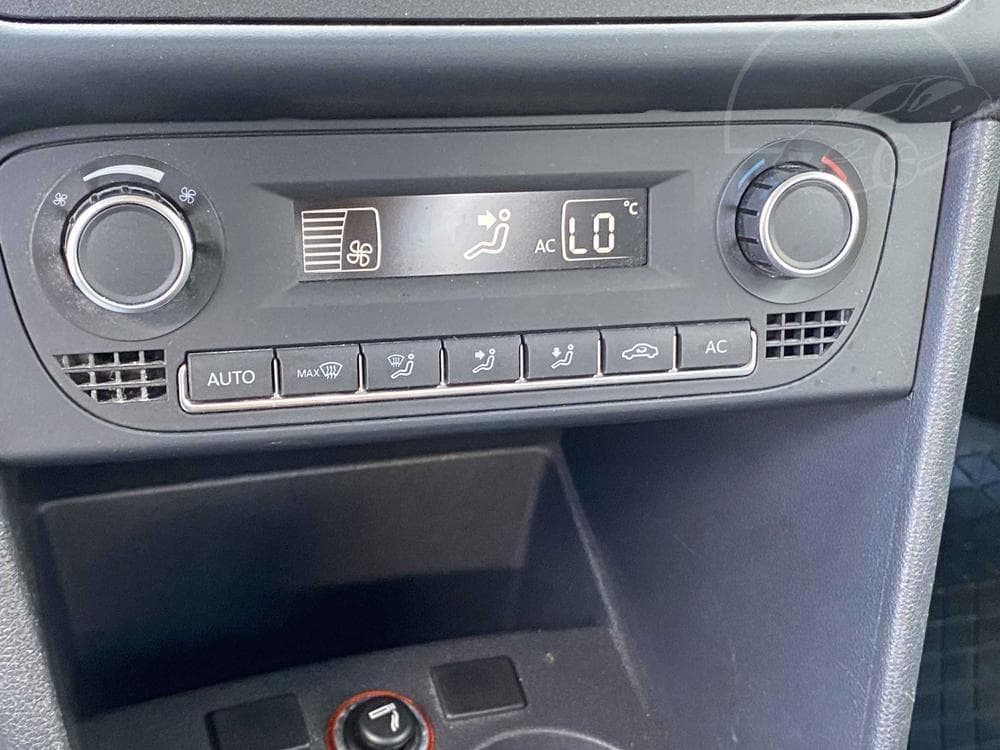 2012 Volkswagen POLO - 14