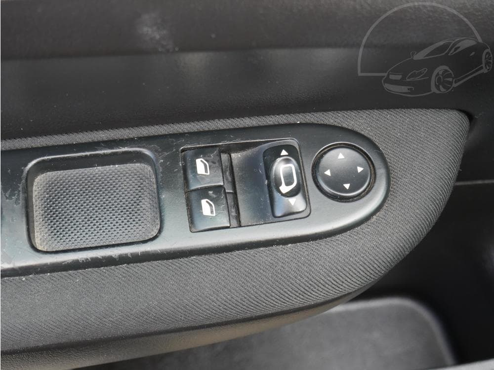 2008 Peugeot 307 - 11