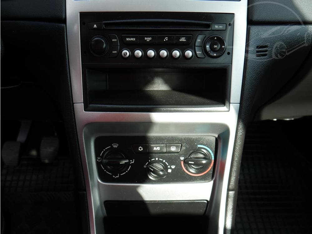 2008 Peugeot 307 - 13