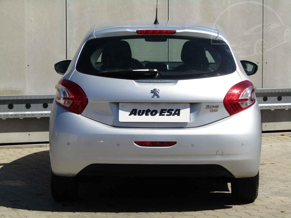 2015 Peugeot 208 - 5