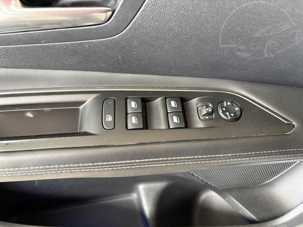 2017 Peugeot 3008 - 12