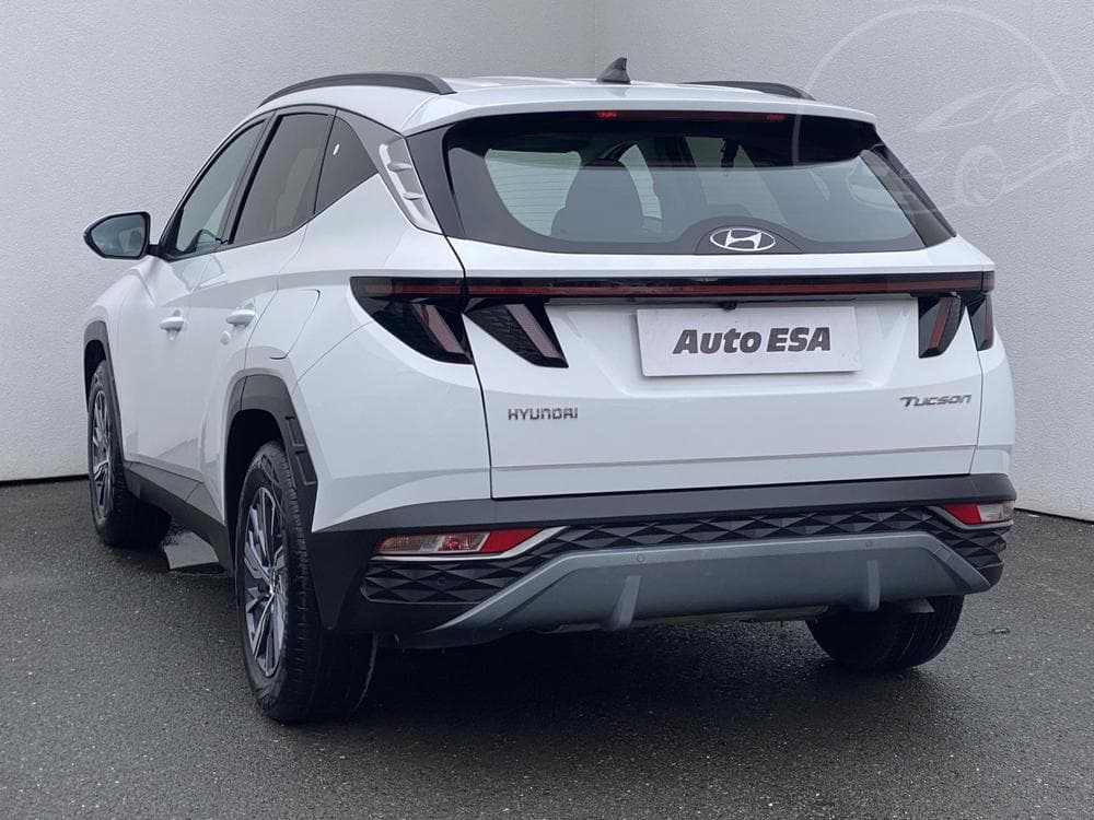 2022 Hyundai TUCSON - 11