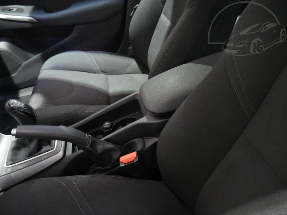 2015 Volvo V40 - 16