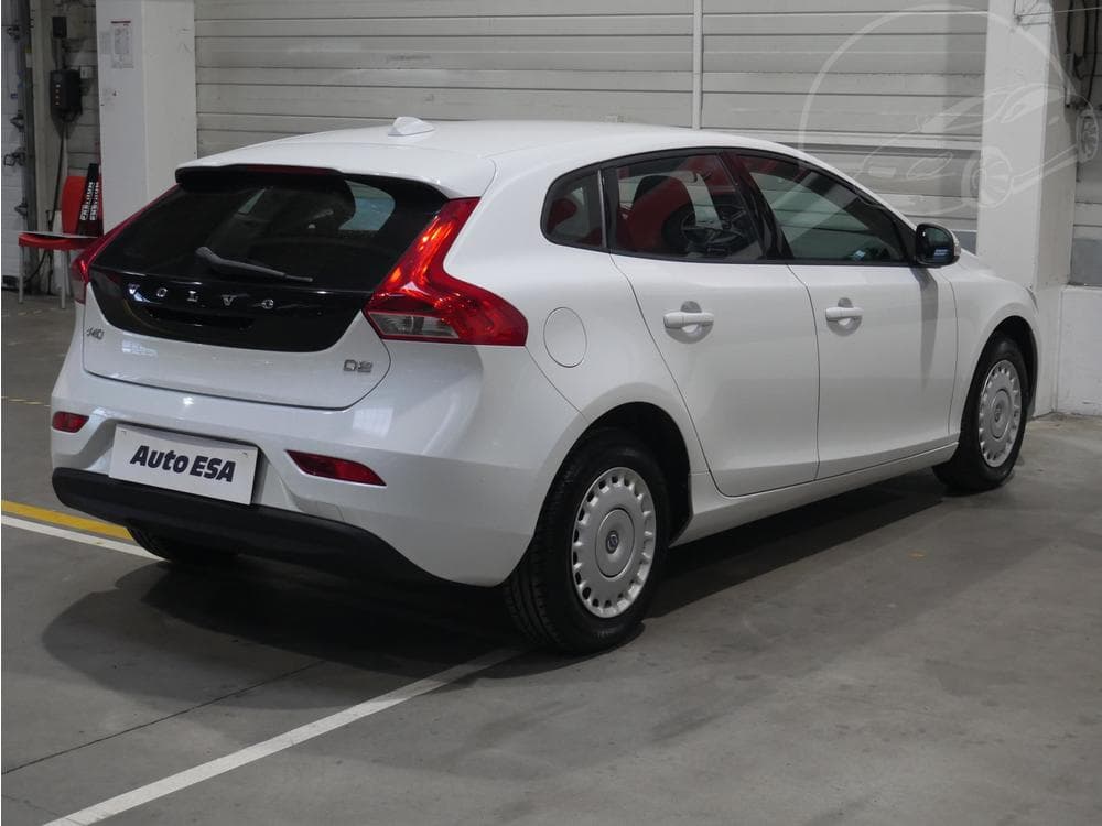 2015 Volvo V40 - 4