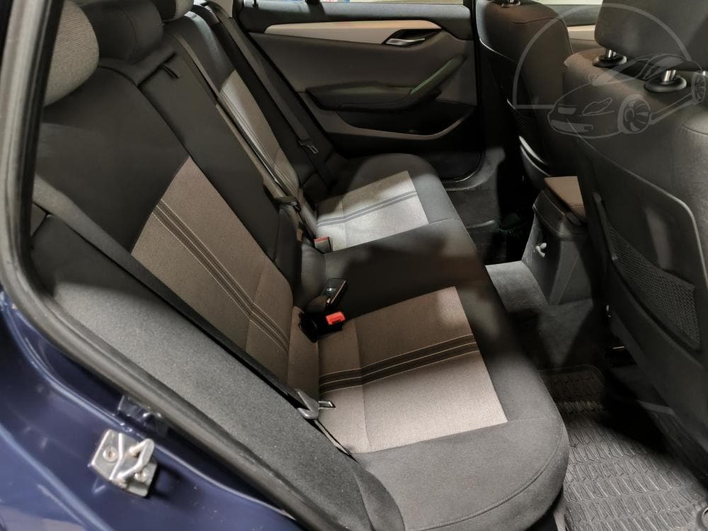 2011 BMW X1 - 11