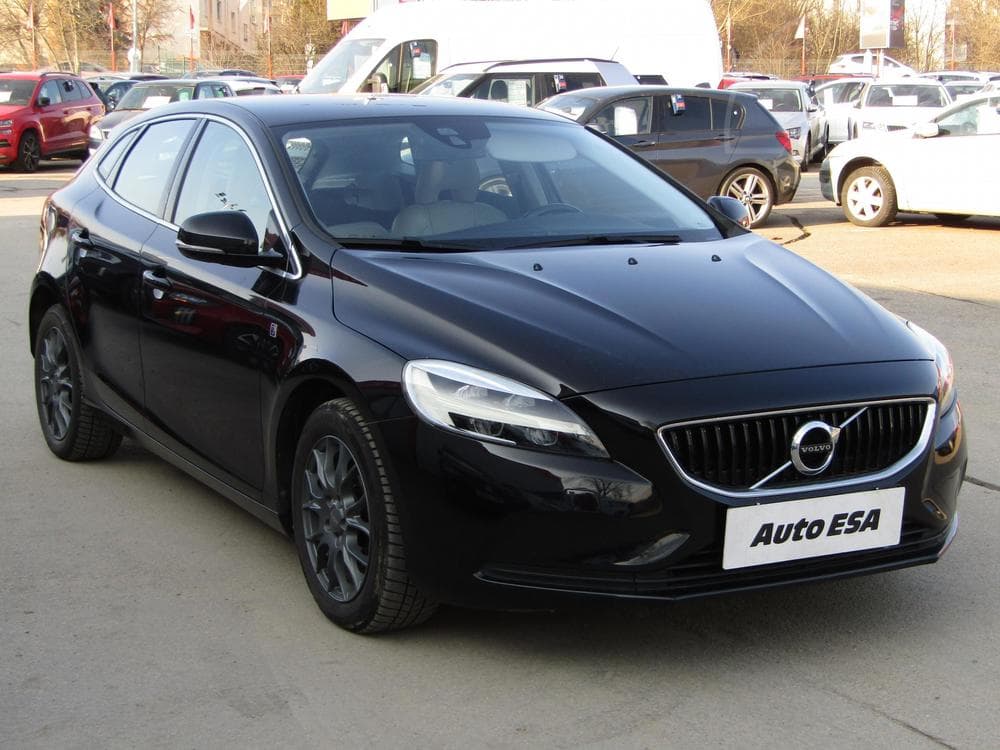 Volvo V40 2.0 D2