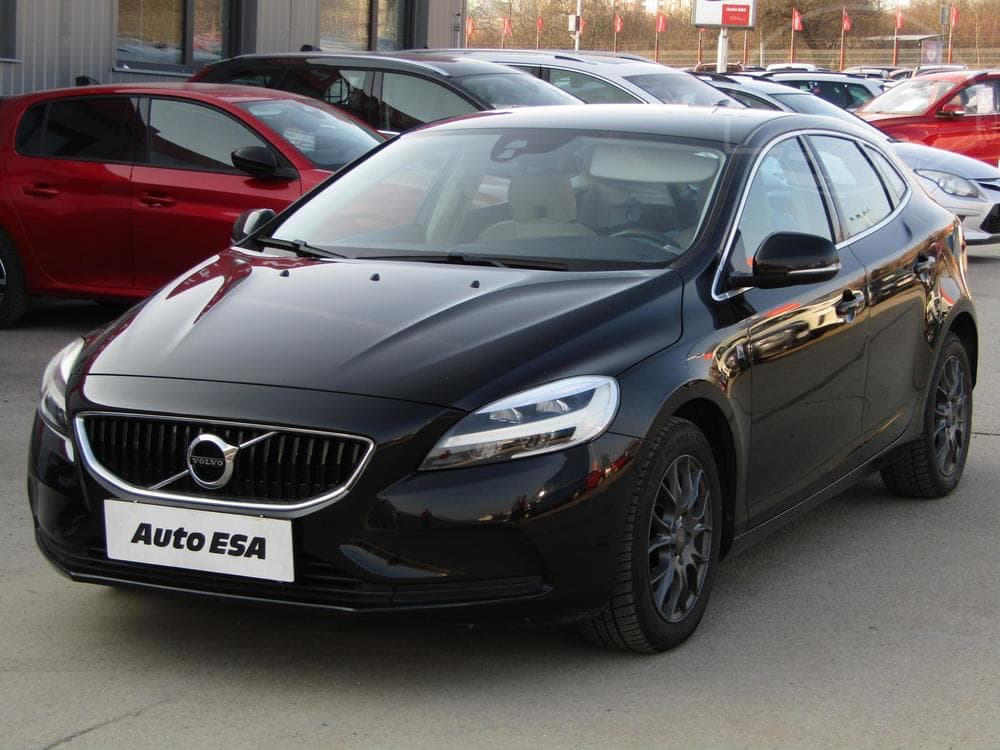 2017 Volvo V40 - 3