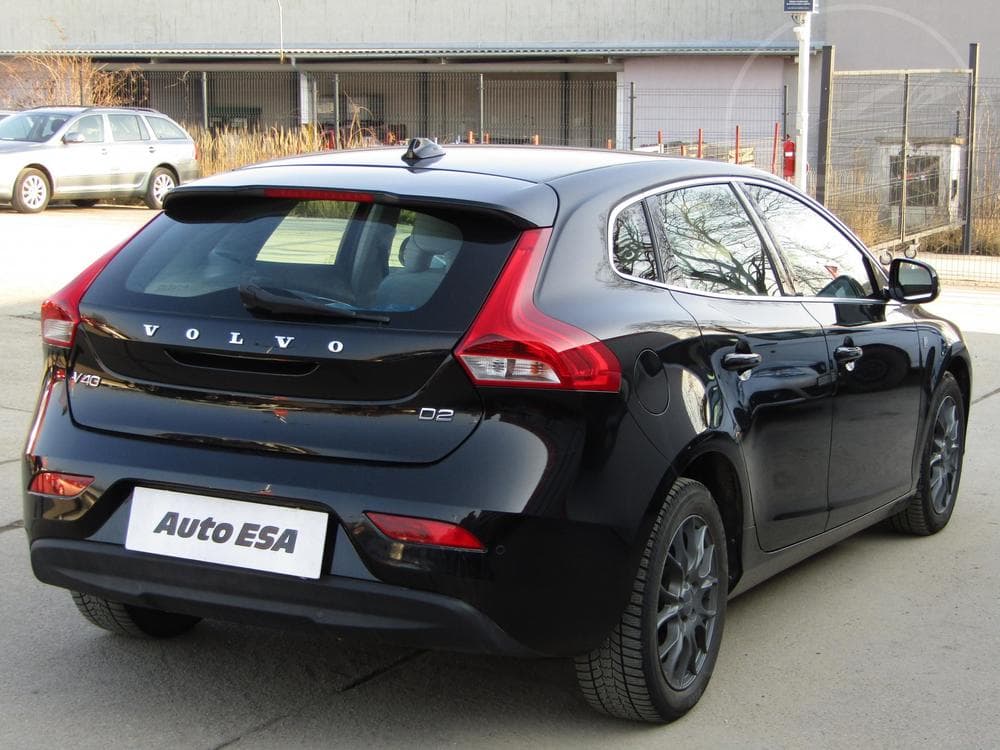 2017 Volvo V40 - 4