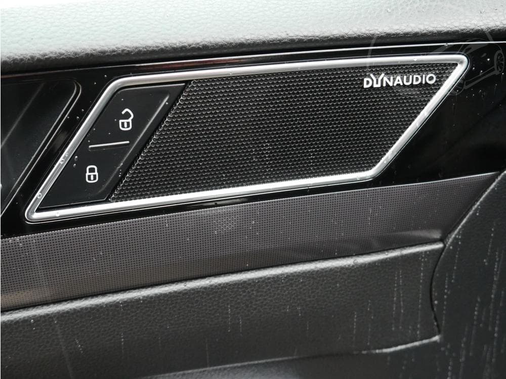 2018 Volkswagen PASSAT - 73