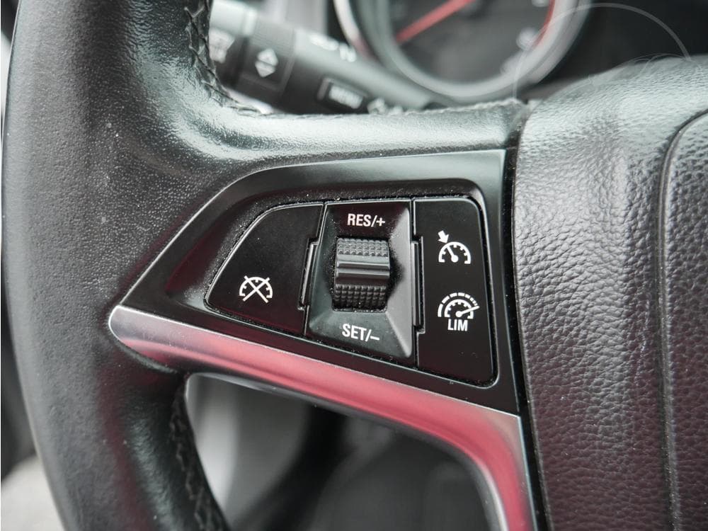 2015 Opel ASTRA - 17