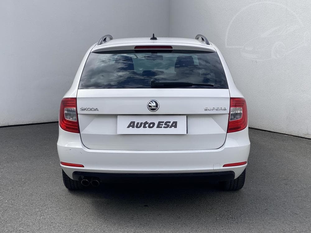 2015 Škoda SUPERB - 9