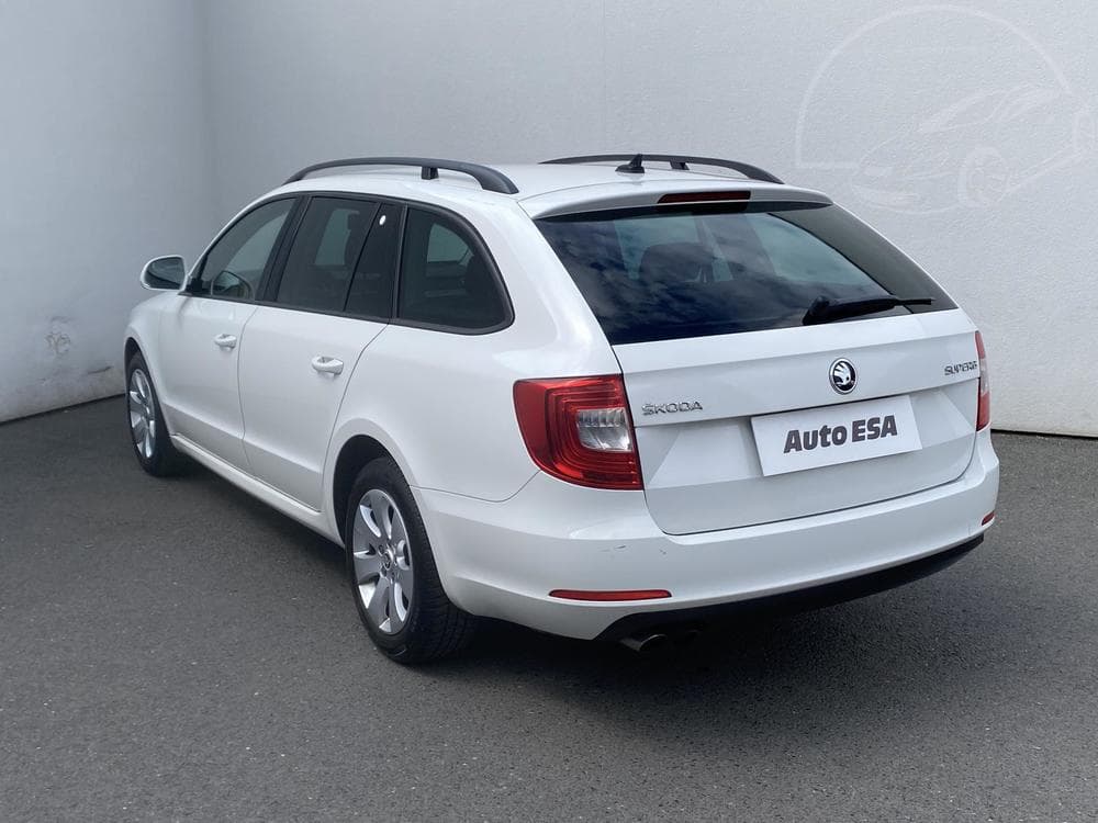 2015 Škoda SUPERB - 11