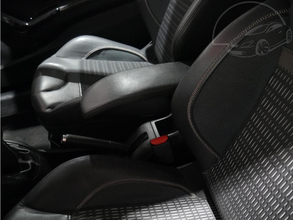 2014 Peugeot 208 - 15