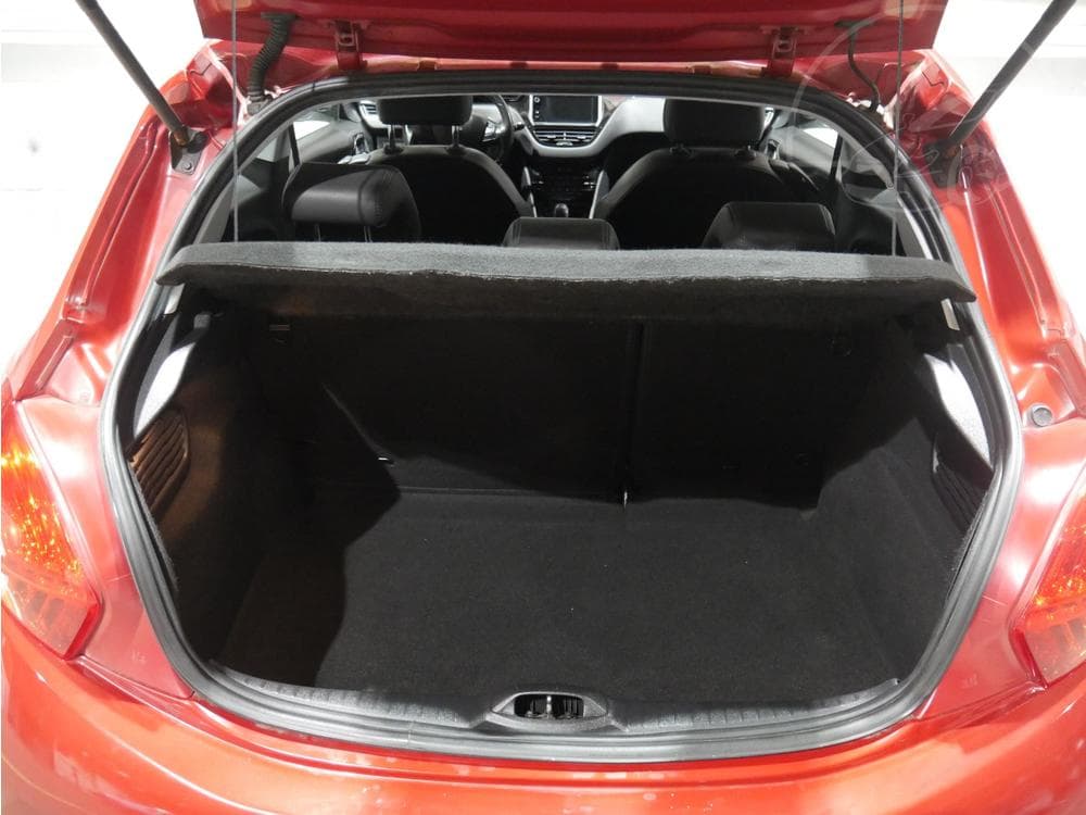 2014 Peugeot 208 - 7