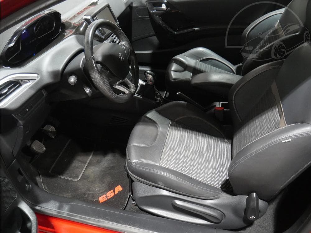 2014 Peugeot 208 - 9
