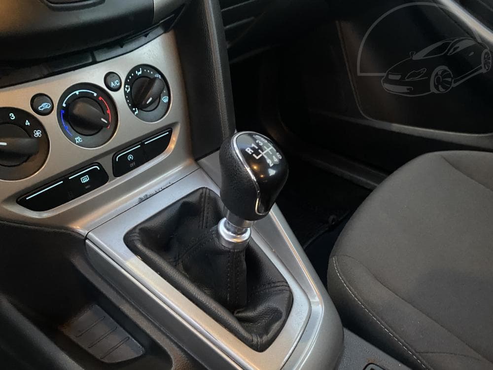 2014 Ford FOCUS - 16