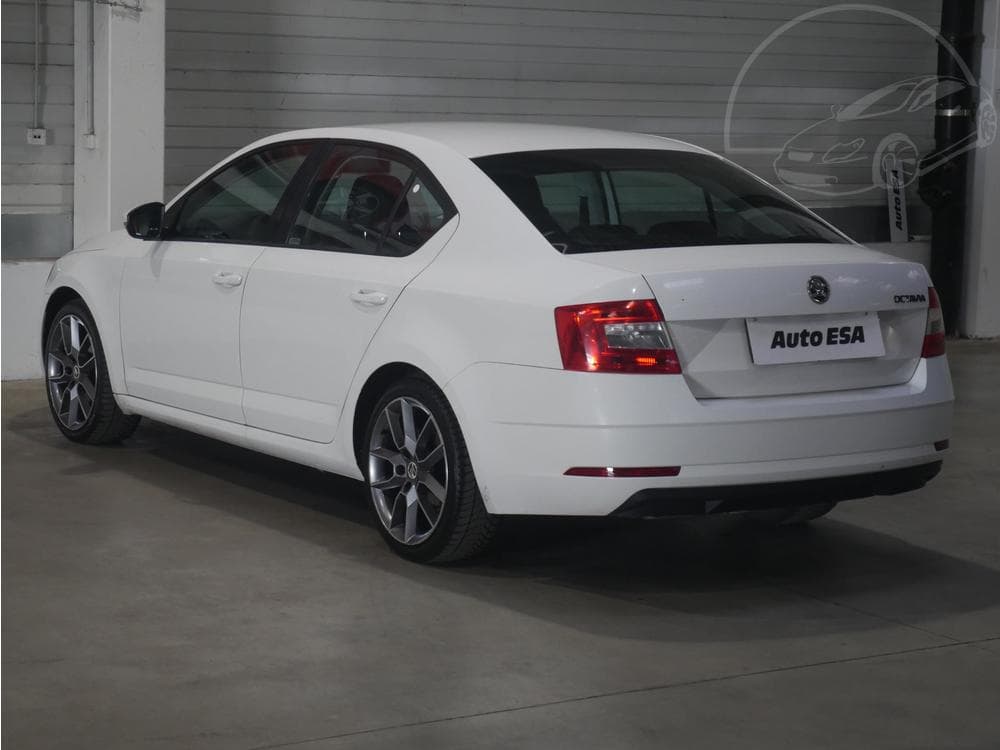 2017 Škoda OCTAVIA - 11