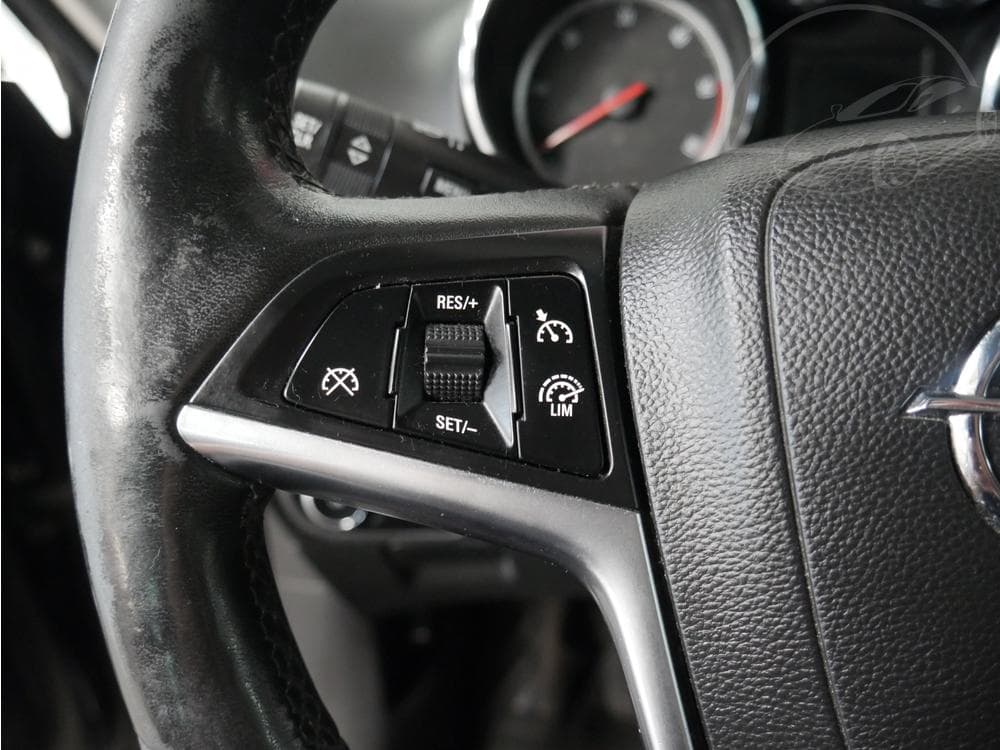 2013 Opel ZAFIRA - 27