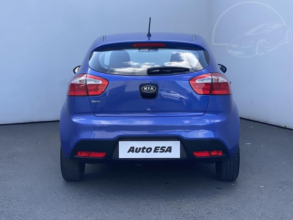 2012 Kia RIO - 9