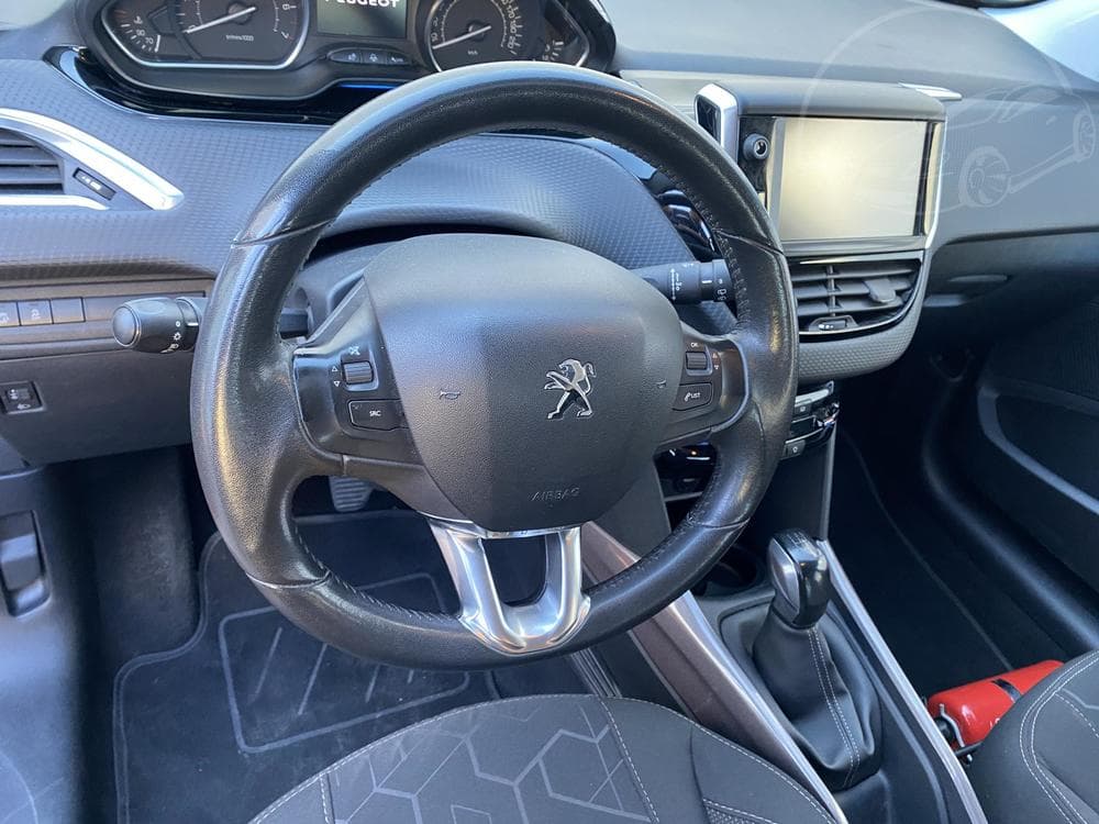2015 Peugeot 2008 - 13