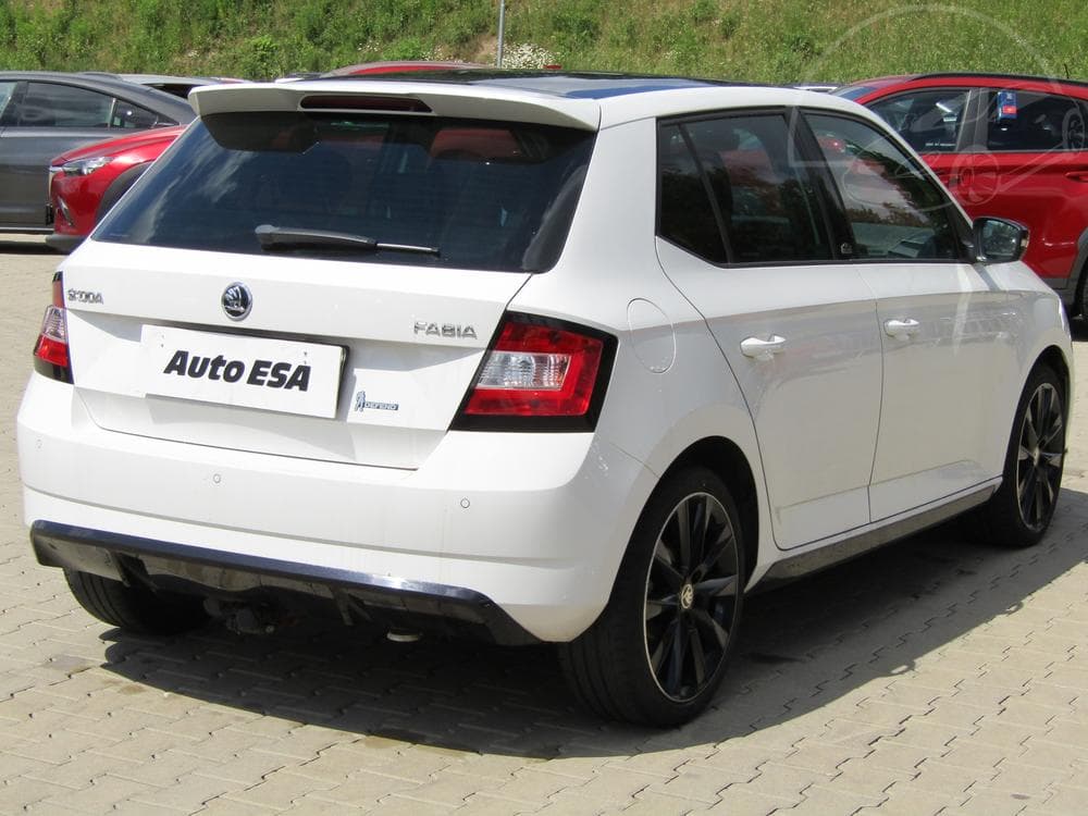 2016 Škoda FABIA - 7