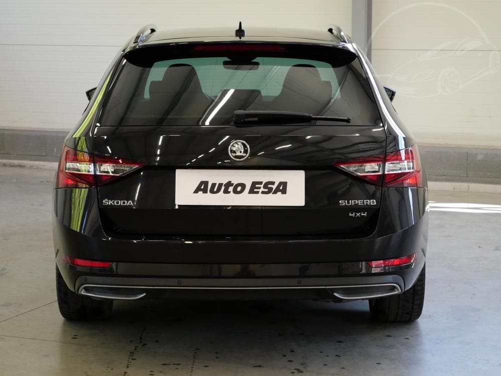 2018 Škoda SUPERB - 9